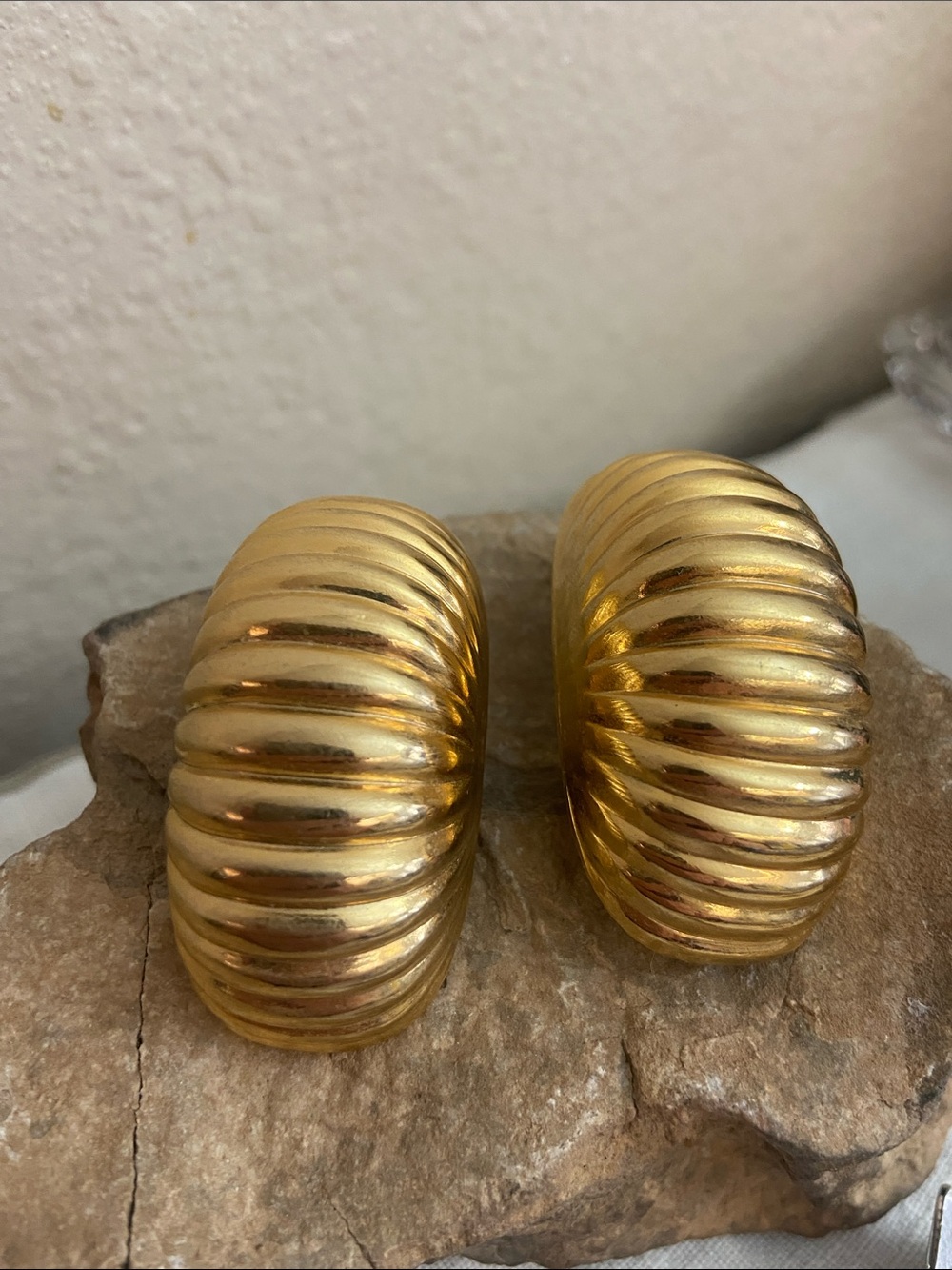 Vintage 70s Gold Ribbed Dome Clip-On Earrings